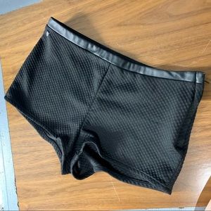 H&M Divided Black Short Shorts